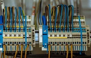 Installing an operating system on a virtual machine